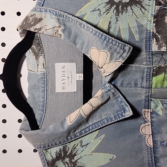 Hayden by Anthropologie Size Large Jean Jacket Floral Print Light Wash - Picture 4 of 9